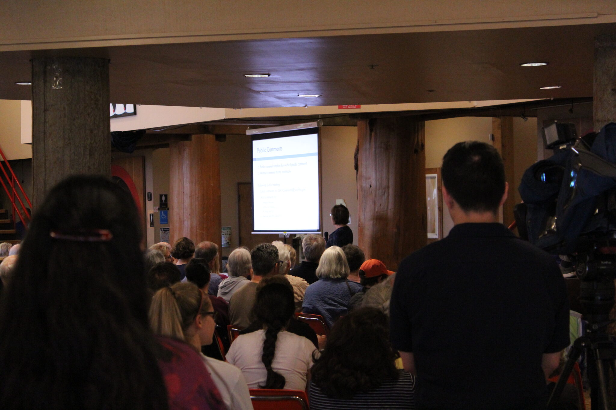 Seattle residents sitting and listening to a presentation on Fort Lawton in 2017.